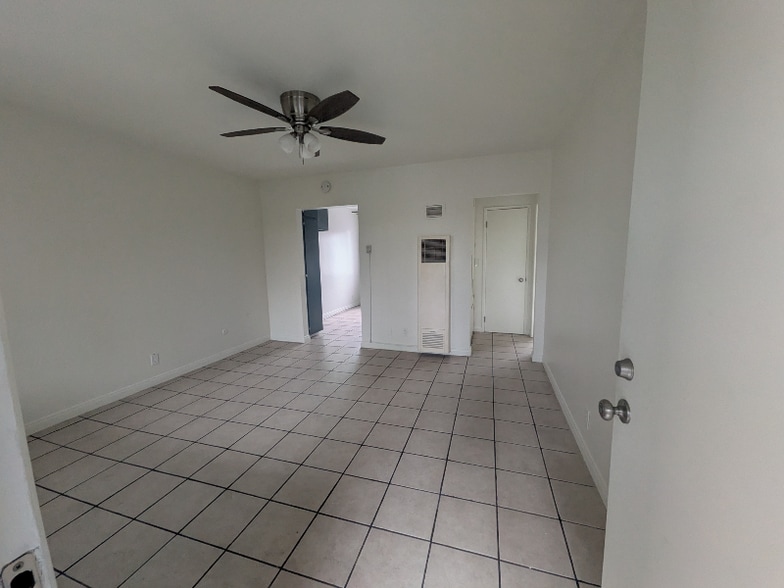 Building Photo - 6501 Stafford Ave