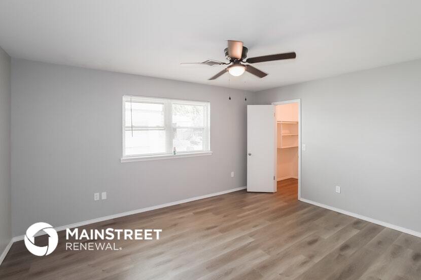 Building Photo - 16 SW 65th St