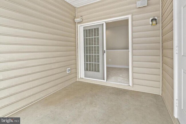 Building Photo - 2248 Margraf Cir