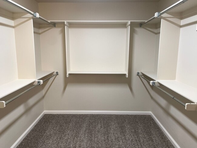 Building Photo - 3 bedroom duplex in Newcastle!