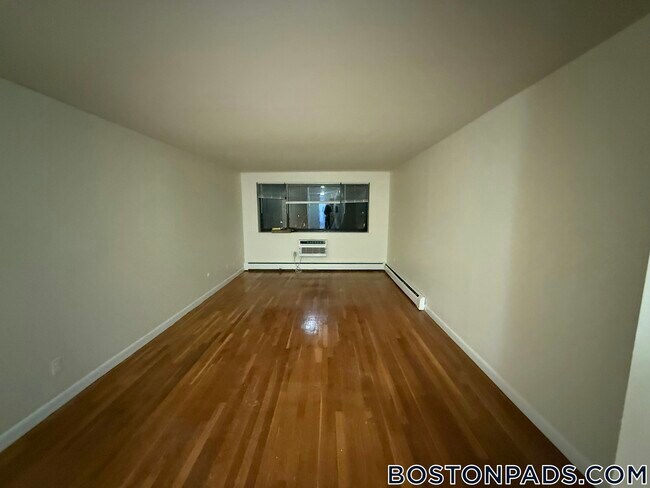 Building Photo - 66 Homer Ave