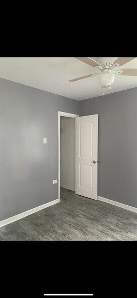 Building Photo - 2862 W Belden Ave