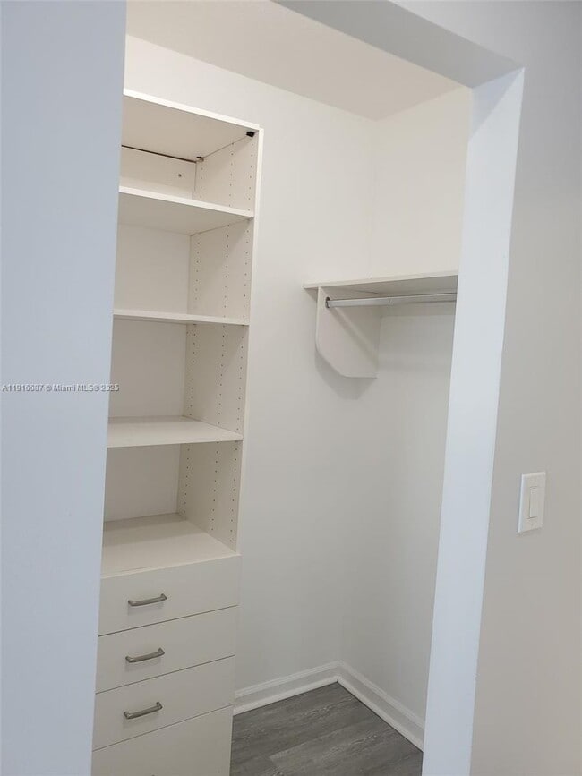 Building Photo - 14765 SW 132nd Pl