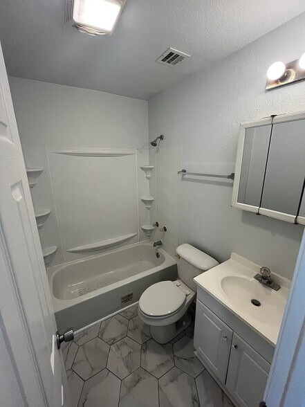 Building Photo - 6230 Waldo Dr