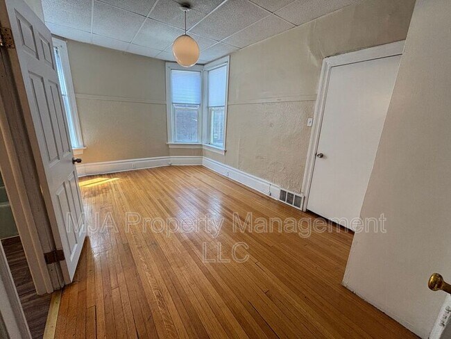 Building Photo - 1631 S 500 E