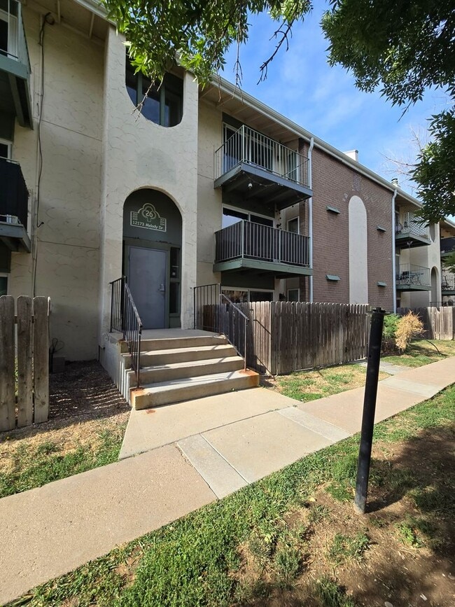 Building Photo - One Bedroom Condo