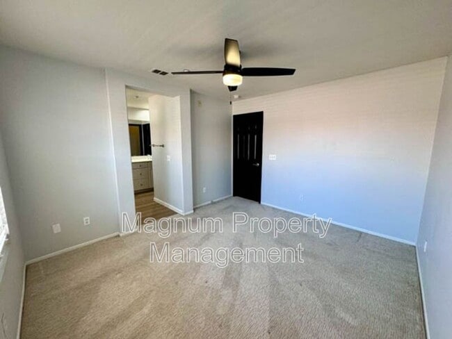 Building Photo - 33620 Willow Haven Ln