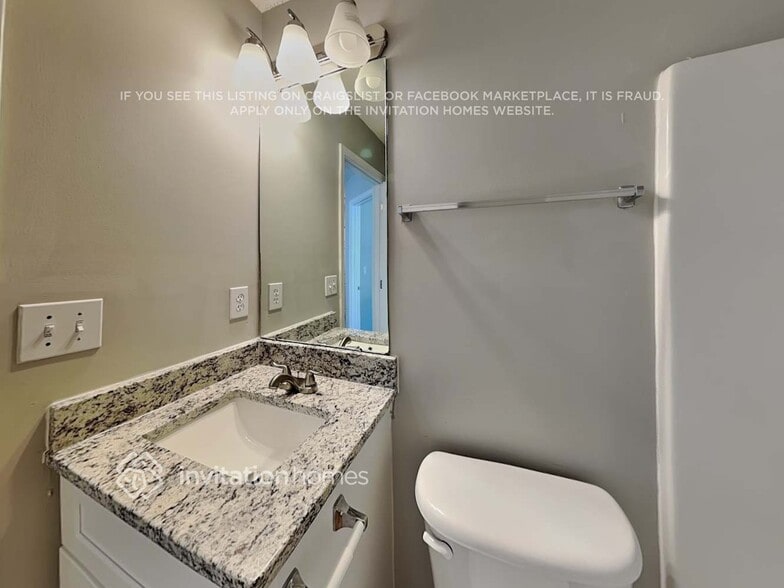 Building Photo - 15250 Leslie Brooke Rd