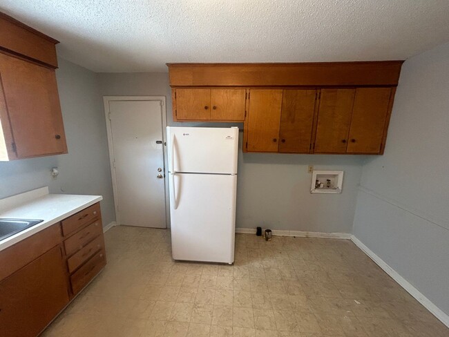 Building Photo - 715-B Montague, Columbia, SC 29209