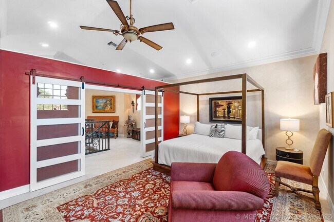 Building Photo - 6181 Island Walk