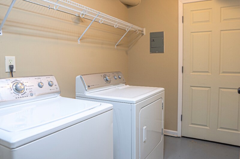 Building Photo - 1739 Remington Rd