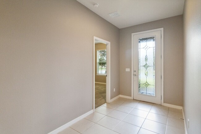 Building Photo - Gorgeous Energy Efficient 4/2 Home in Gated Community Close to Lake Nona