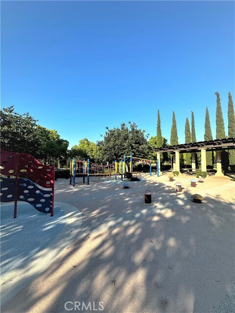 Building Photo - 56 Twin Gables