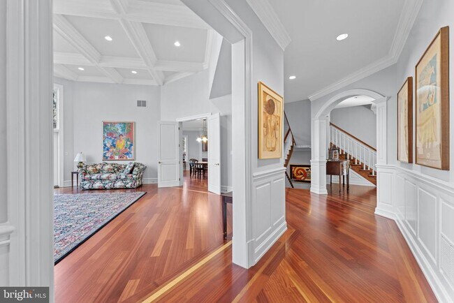 Building Photo - 8541 Old Dominion Dr