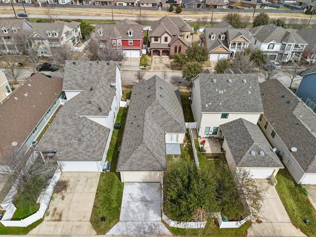 Building Photo - 924 Charleston Ln