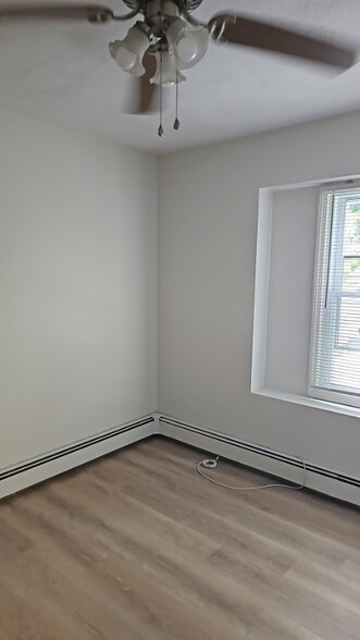 Building Photo - 10 East St