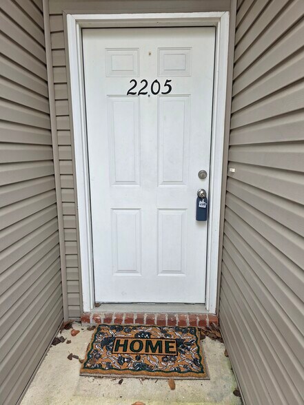 Building Photo - 503 Spartan Dr