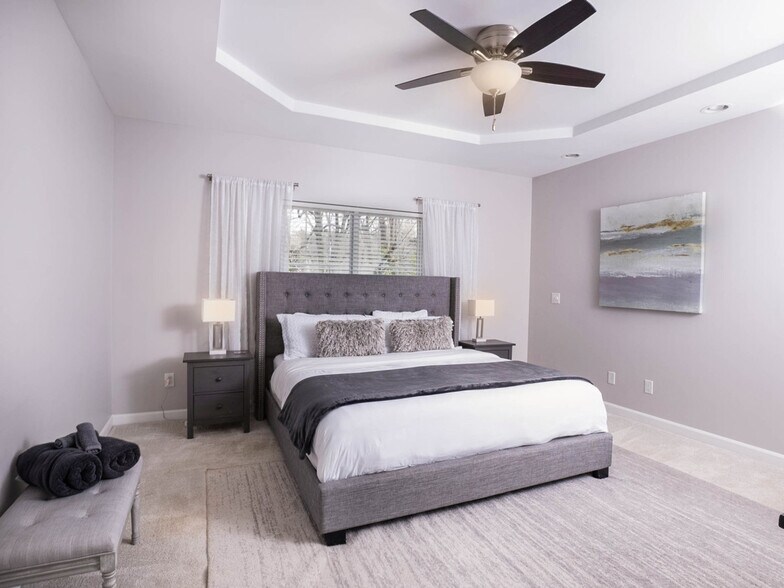 Building Photo - 10301 Rougemont Ln