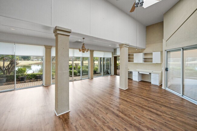 Building Photo - 601 Willow Point Ct