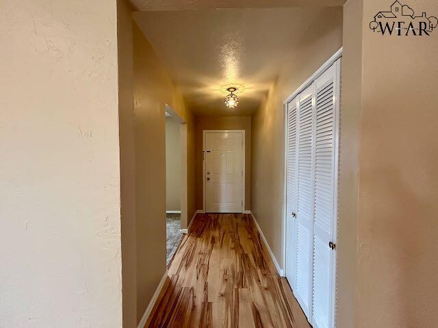 Building Photo - 4659 El Capitan Dr