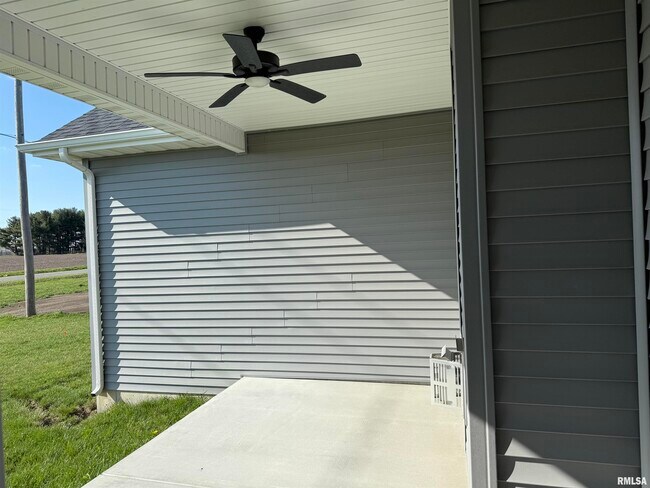 Building Photo - 4511 Castle Pines Dr