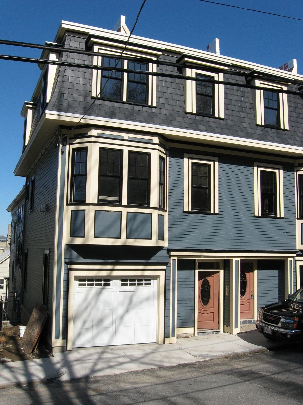 Building Photo - 15 Eldora St