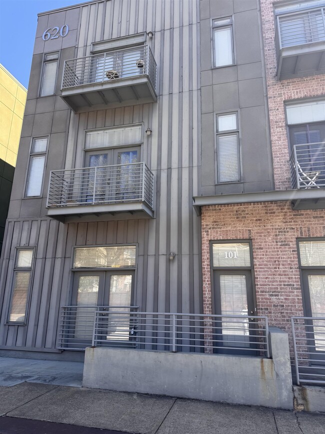 Building Photo - 620 Tennessee St