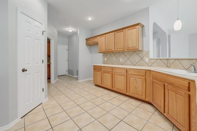 Building Photo - 14525 Ballimamore Dr