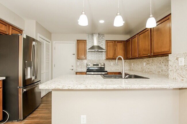 Building Photo - 35222 N Happy Jack Dr