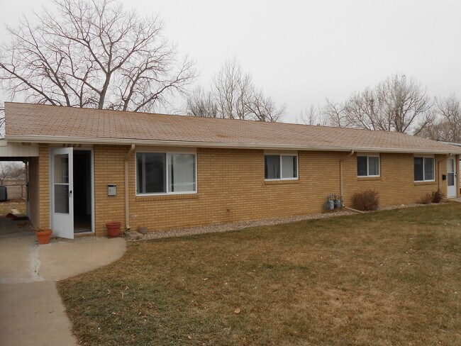 Building Photo - 5002-5004 South Iowa Avenue