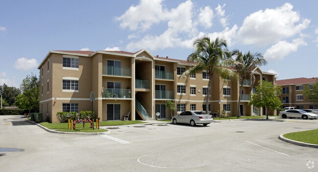 Primary Photo - Hidden Cove Apartments