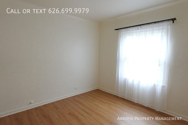 Building Photo - 3216 Brandon St