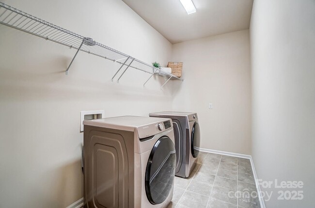 Building Photo - 11144 Limehurst Pl