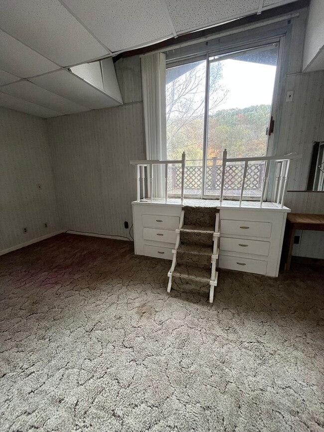 Building Photo - Two Bedroom Home on Austin Lake