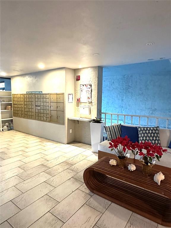 Building Photo - 500 N Osceola Ave