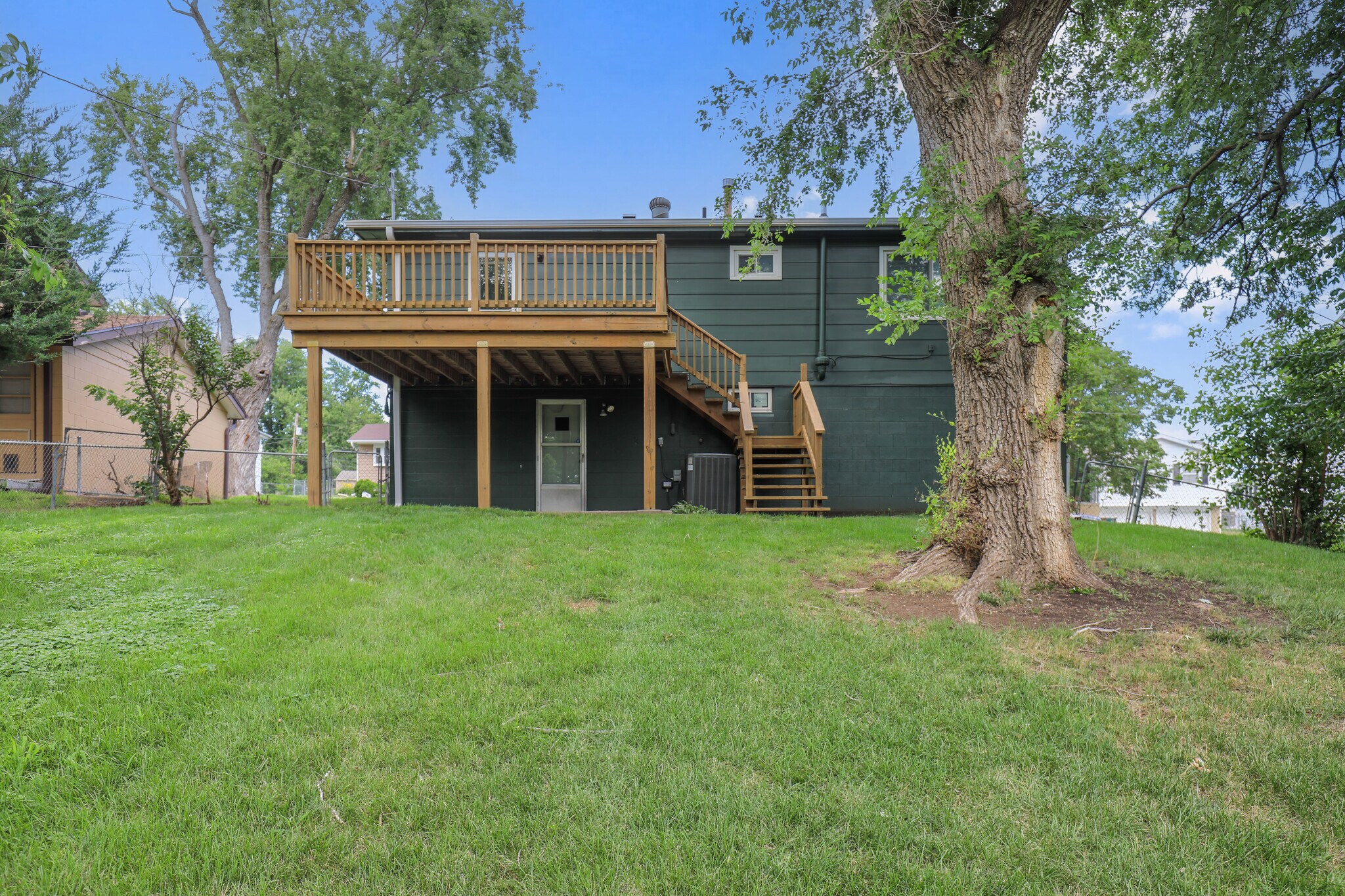 Building Photo - 7118 S 33rd St