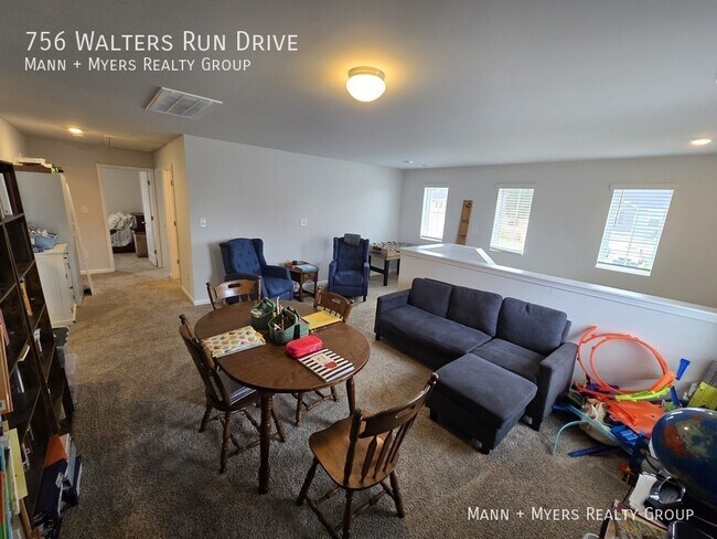 Building Photo - 756 Walters Run Dr