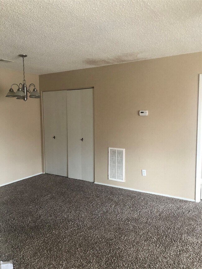 Building Photo - 1022 Wilson Rd