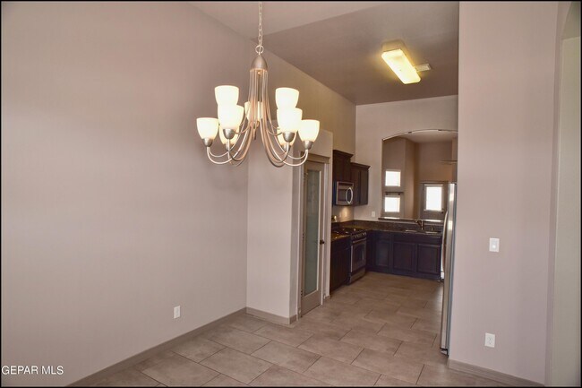 Building Photo - 14373 High Rock Dr