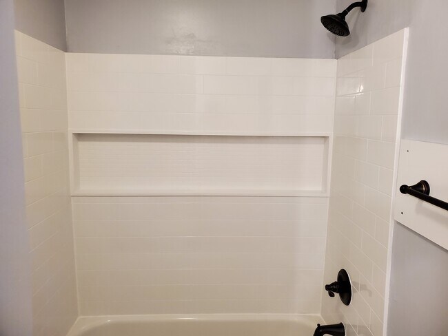 Building Photo - 6423 Plankton Dr