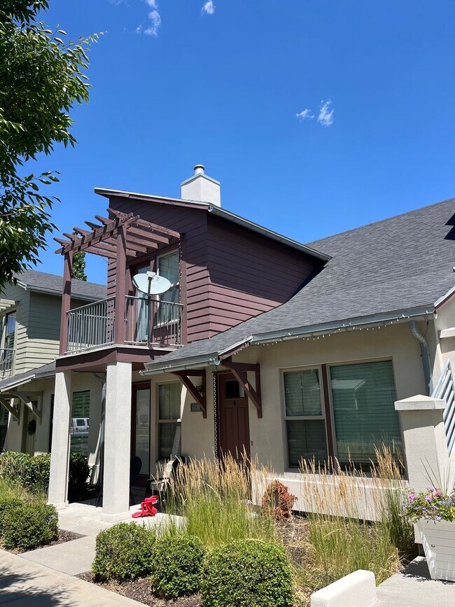 Primary Photo - 3 Bedroom/2 Bathroom townhome in South Jordan