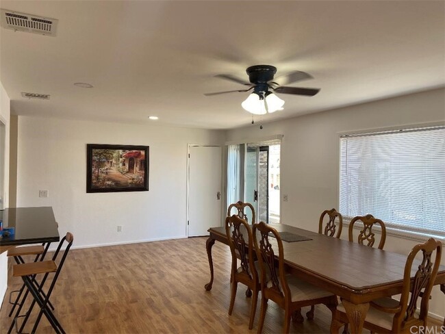 Building Photo - 2903 Carl Dr