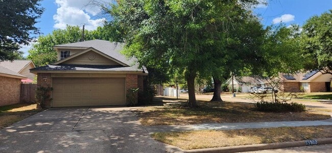 Building Photo - 15902 Oak Mountain Dr