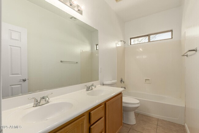 Building Photo - 4170 E Winged Foot Pl