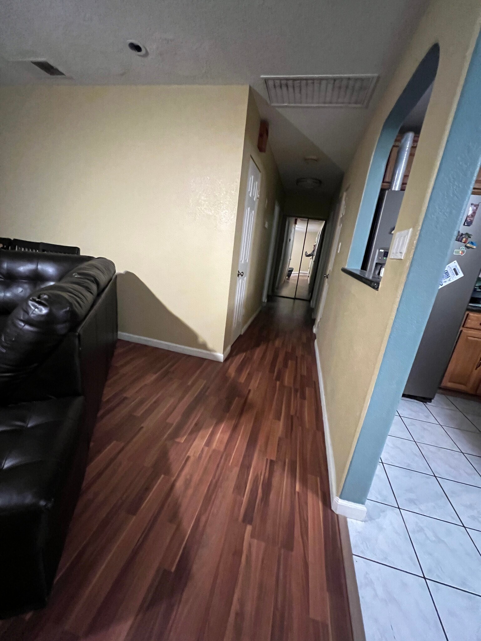 Building Photo - 1848 Enesco Ave