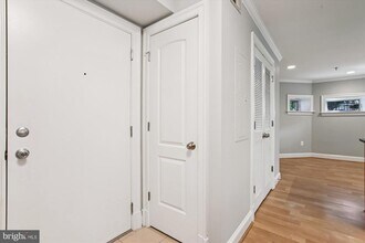 Building Photo - 1740 18th St NW