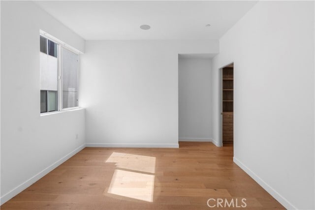 Building Photo - 6566 W 85th Pl