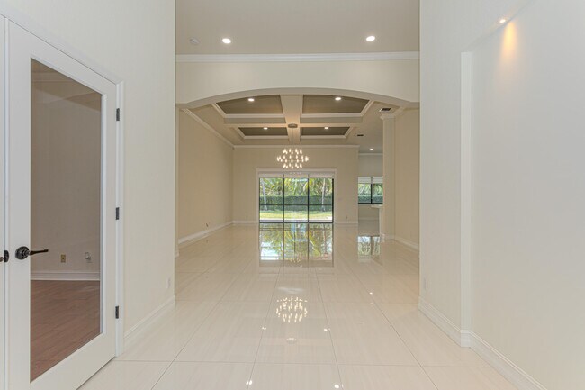 Building Photo - 3352 Siena Cir