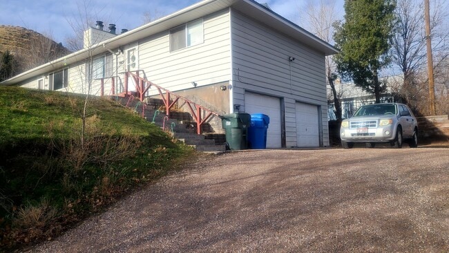 Building Photo - 945 Buchanan Ave