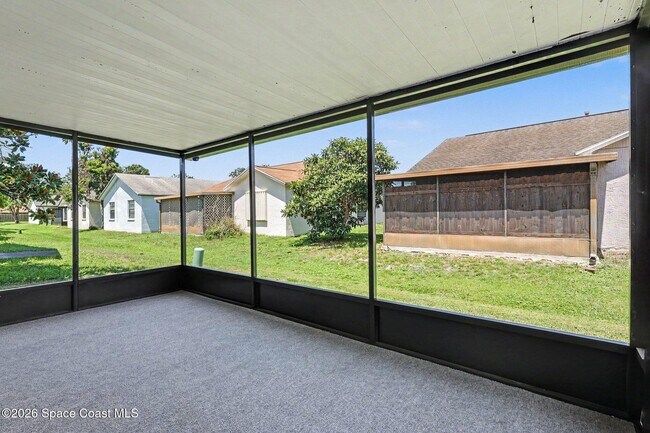 Building Photo - 3695 Brentwood Ct